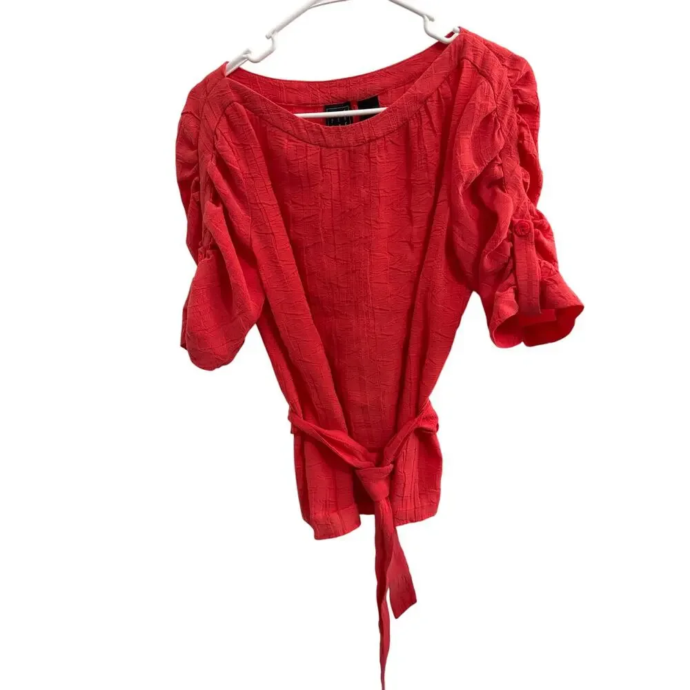 DUE PER DUE Coral Textured Puff-Sleeve Blouse with Waist Tie - Picture 2 of 8